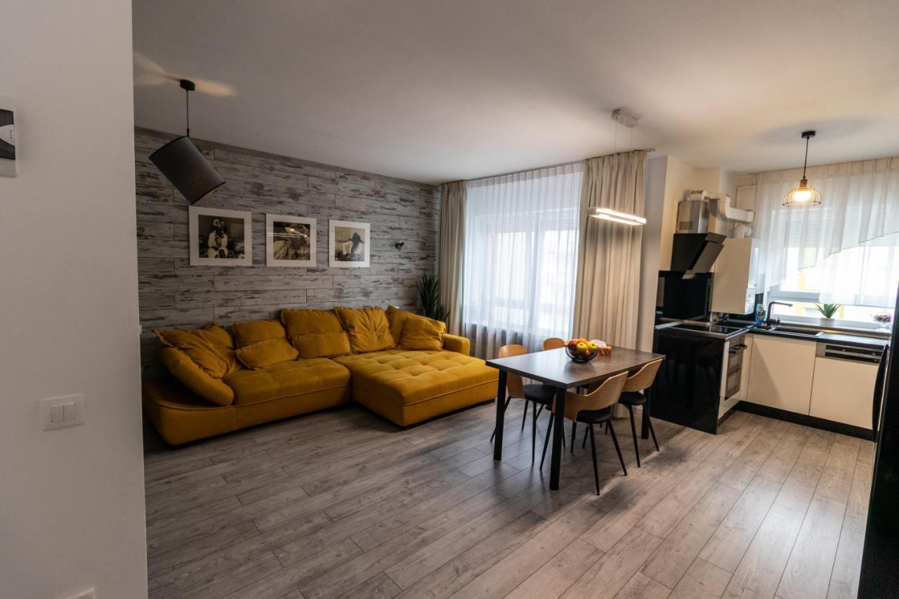 Tampa View Premium Apartment Brasov Bagian luar foto